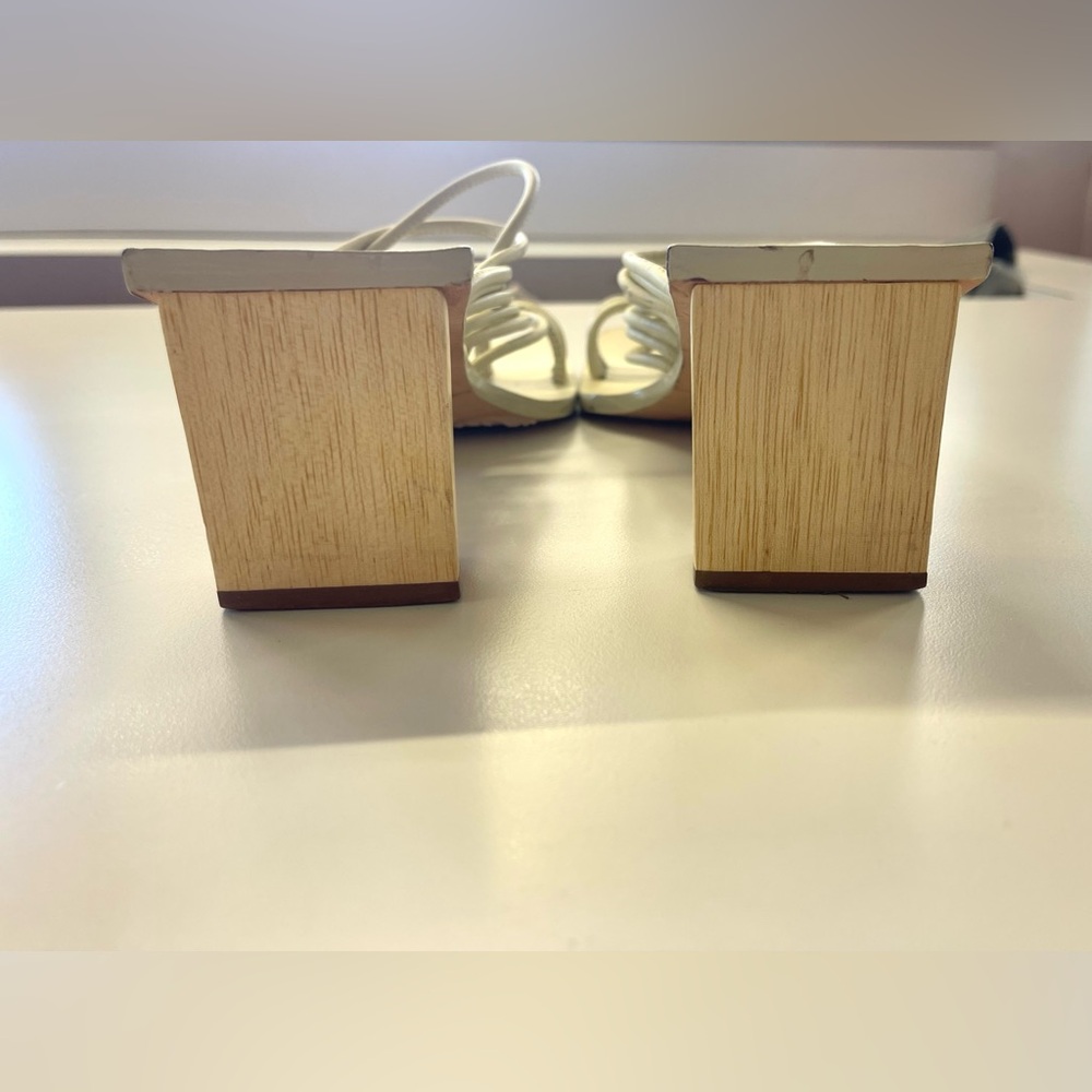 Revolve A’mmonde Atelier Ivory Alessandra Block Heel Sandal‎ Women’s size 8 - Picture 3 of 13